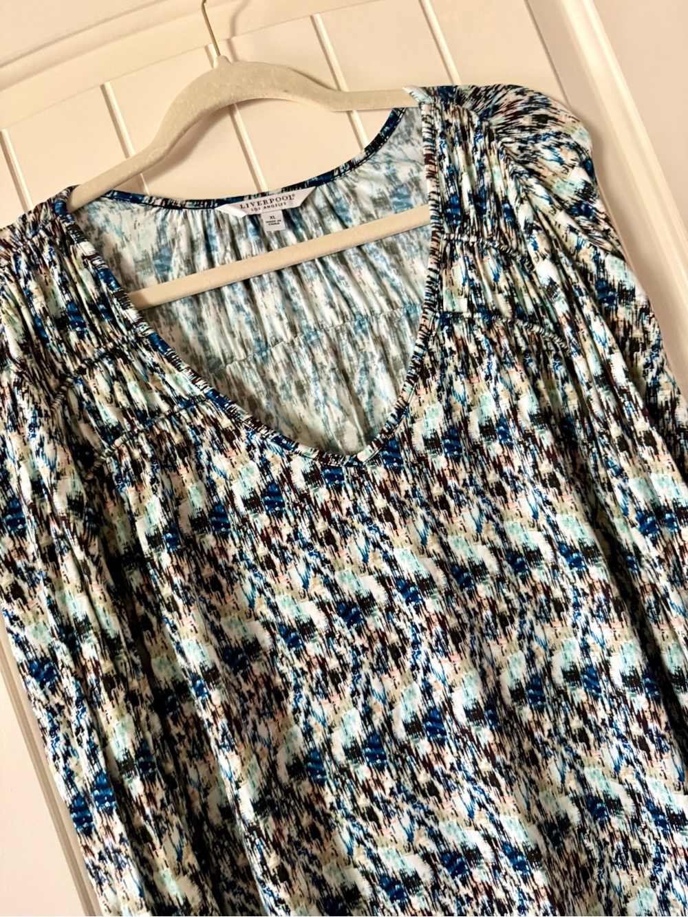 Liverpool Los Angeles Abstract Print Jersey V Neck Top Artsy XL